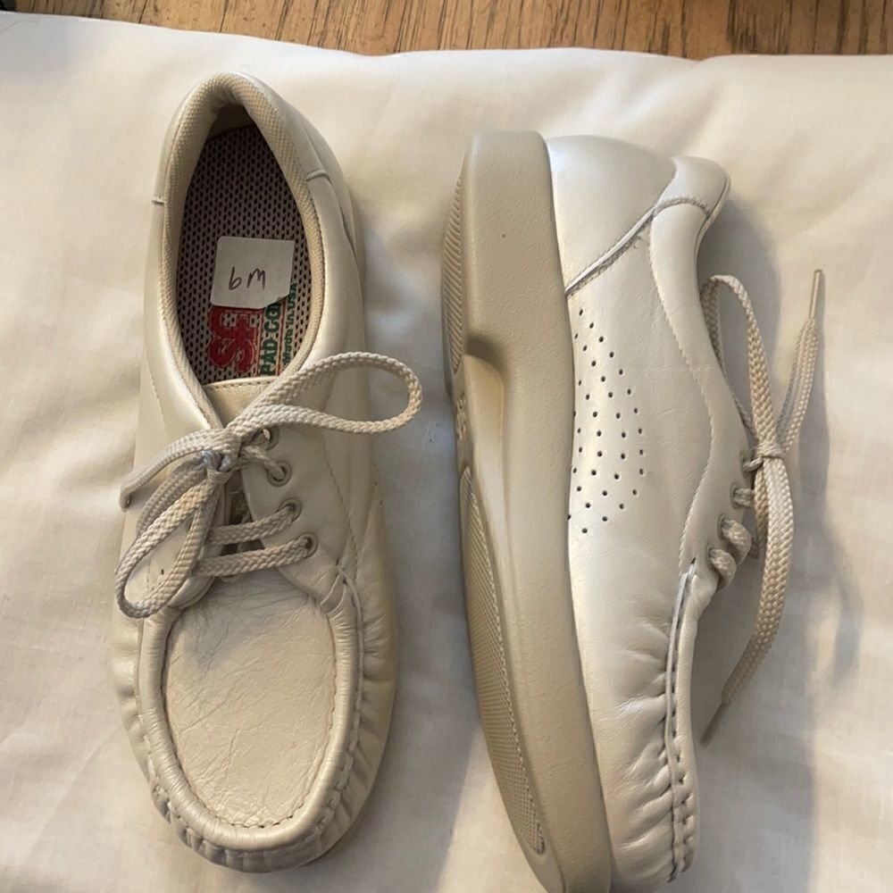 SAS TAKE TIME PEARLY BONE COMFORT SHOES.   NEW